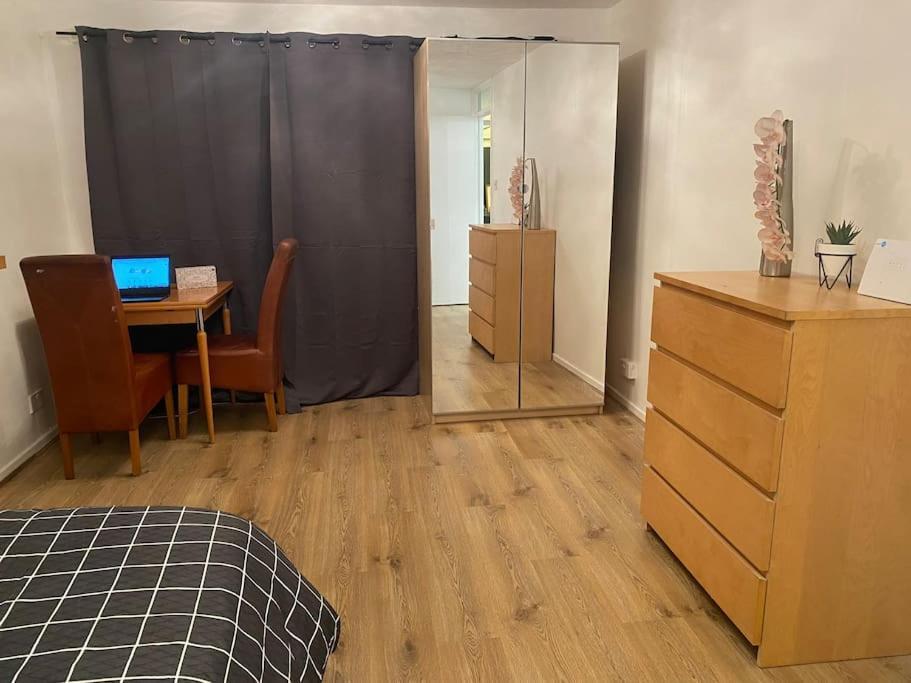 2 Bedroom Flat Camberwell Grove Londres Extérieur photo